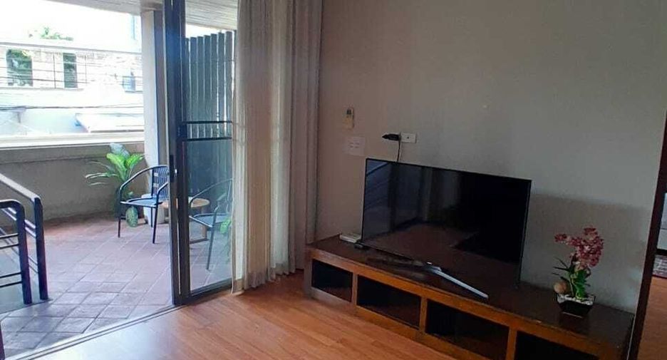 For rent 2 bedrooms condo in Sathon, Bangkok