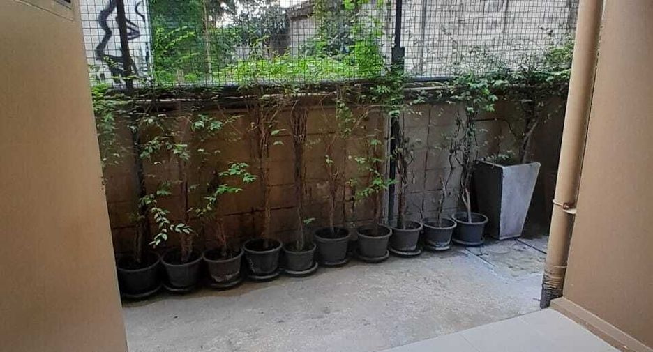 For rent 2 bedrooms condo in Sathon, Bangkok