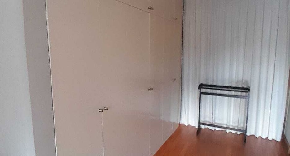 For rent 2 bedrooms condo in Sathon, Bangkok