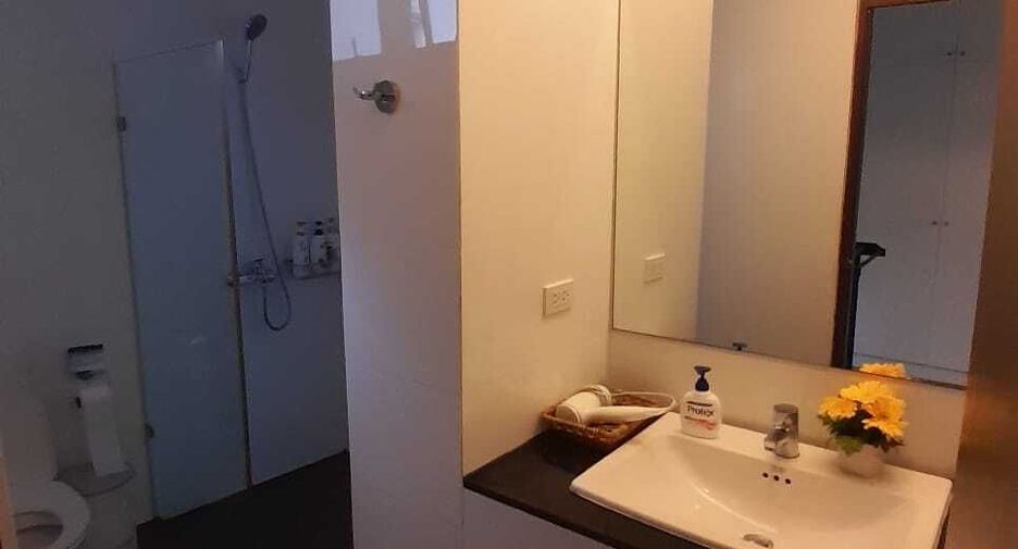 For rent 2 bedrooms condo in Sathon, Bangkok