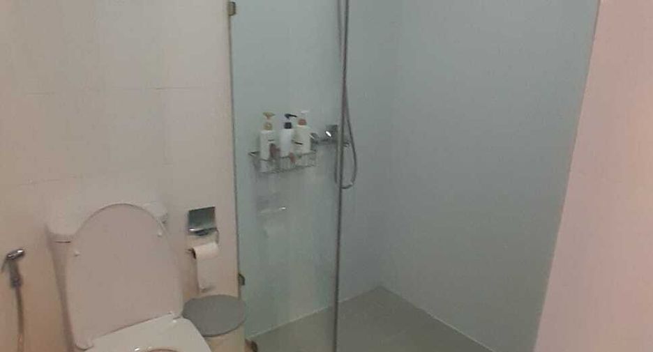 For rent 2 bedrooms condo in Sathon, Bangkok