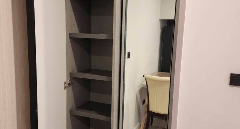 Condo en alquiler de 2 habitaciones en Bang Kho Laem, Bangkok