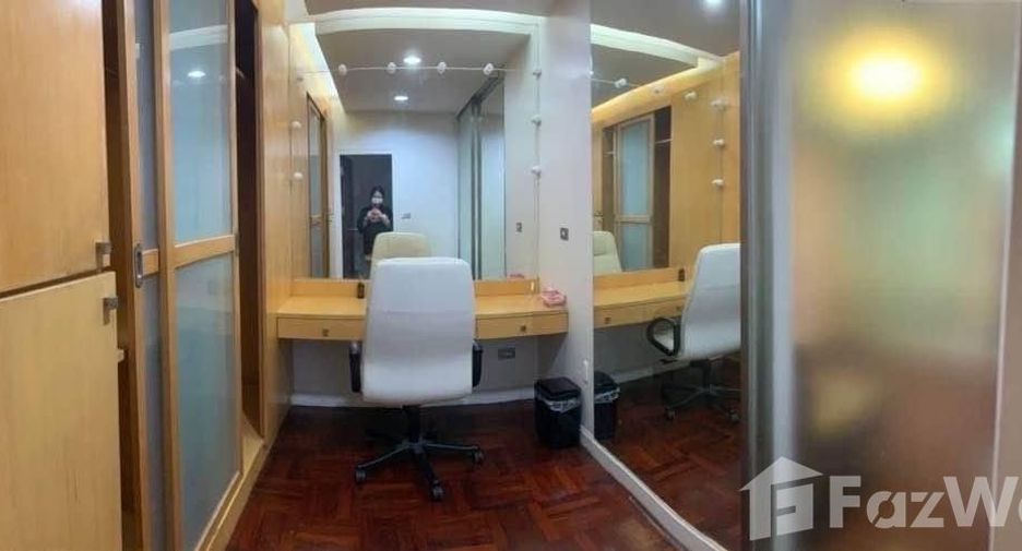 For rent 2 bedrooms condo in Bang Na, Bangkok