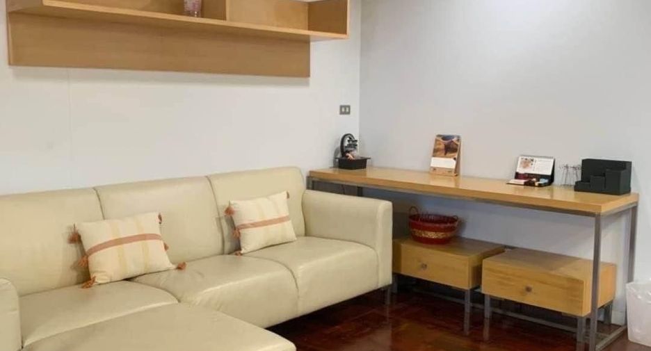 For rent 2 bedrooms condo in Bang Na, Bangkok