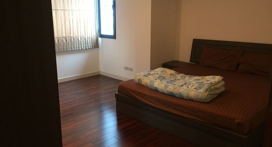 For rent 1 bed condo in Watthana, Bangkok