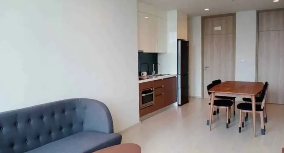 For rent 2 bedrooms condo in Pathum Wan, Bangkok