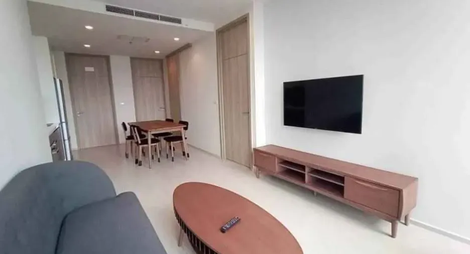 For rent 2 bedrooms condo in Pathum Wan, Bangkok