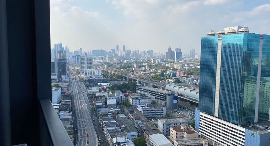 For rent 1 bed condo in Watthana, Bangkok