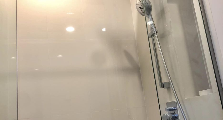 For rent studio condo in Khlong Toei, Bangkok