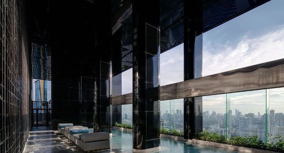 For rent 2 bedrooms condo in Khlong Toei, Bangkok