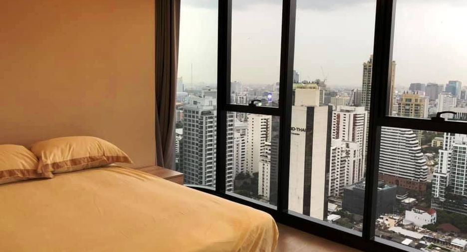 For rent 2 bedrooms condo in Khlong Toei, Bangkok