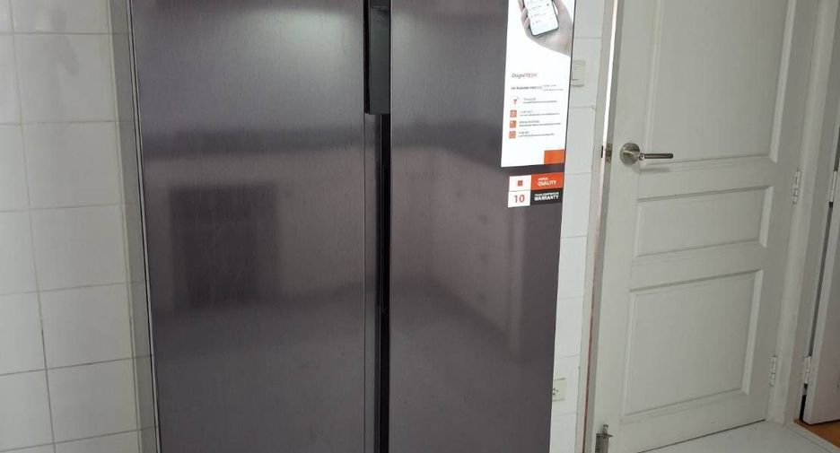 For rent 3 bedrooms condo in Watthana, Bangkok