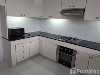 Аренда 3 спальни кондо в Щаттхана, Бангкок