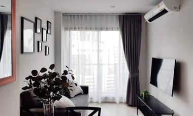 Wohnung zur Miete mit 1 Zimmer in Pathum Wan, Bangkok