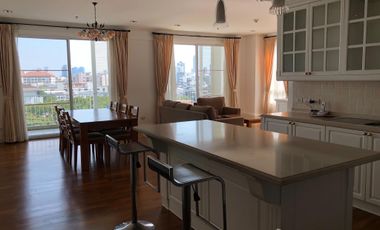 For rent 3 bedrooms condo in Sathon, Bangkok