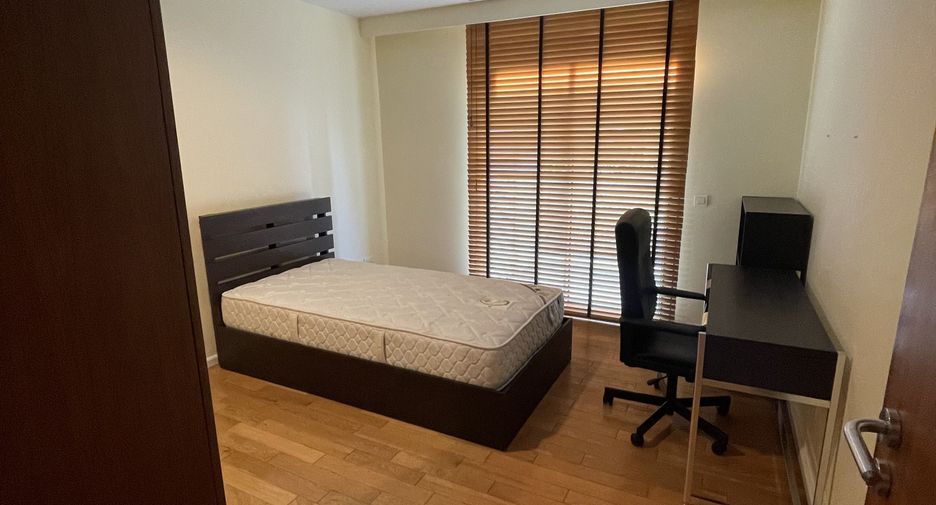 For rent 2 bedrooms condo in Sathon, Bangkok