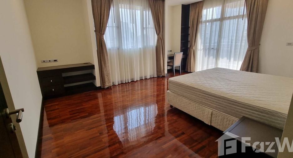 À louer 3 chambres appartement à Watthana, Bangkok