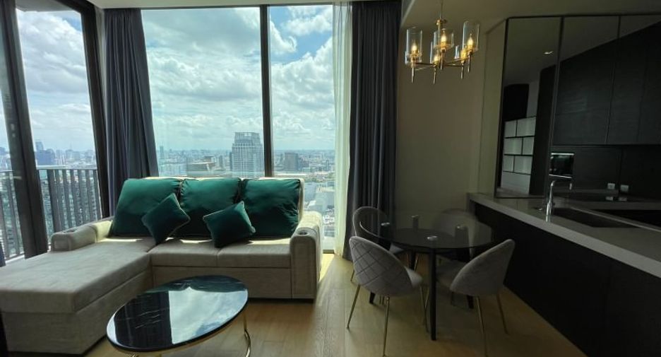 Wohnung zur Miete mit 2 Zimmer in Pathum Wan, Bangkok