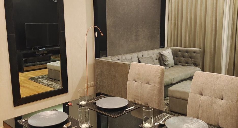 For rent 2 bedrooms condo in Khlong Toei, Bangkok