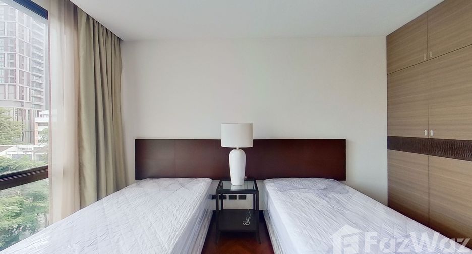 For rent 2 bedrooms condo in Watthana, Bangkok
