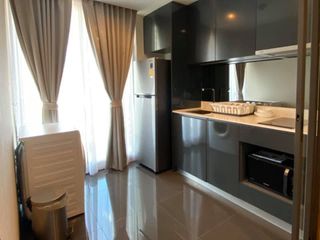 Condo en alquiler de 1 habitaciones en Bang Rak, Bangkok