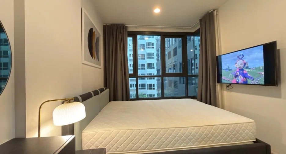Condo en alquiler de 1 habitaciones en Huai Khwang, Bangkok