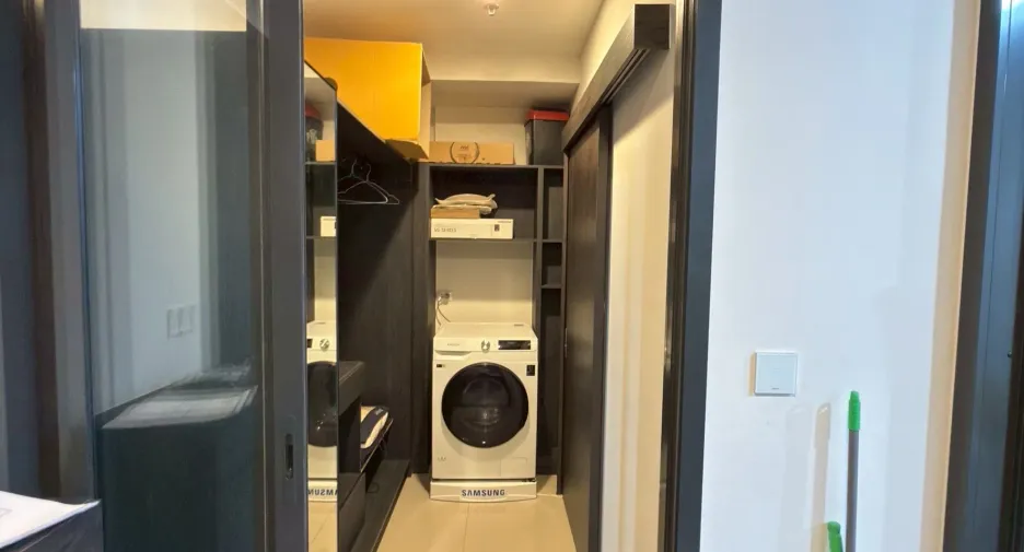 Condo en alquiler de 1 habitaciones en Huai Khwang, Bangkok