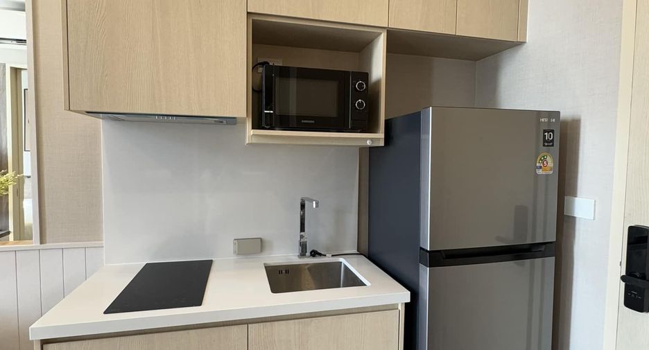 For rent 1 bed condo in Watthana, Bangkok