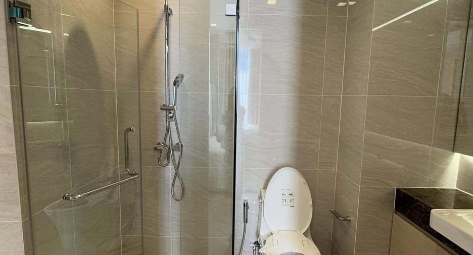 For rent 1 bed condo in Watthana, Bangkok