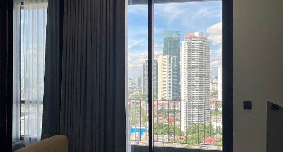 Condo en alquiler de 1 habitaciones en Khlong San, Bangkok