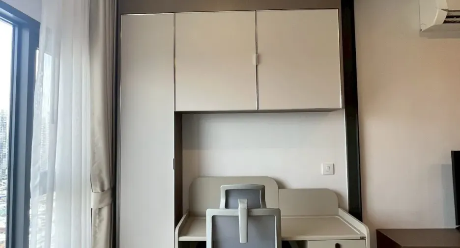 For rent 1 Beds condo in Khlong Toei, Bangkok