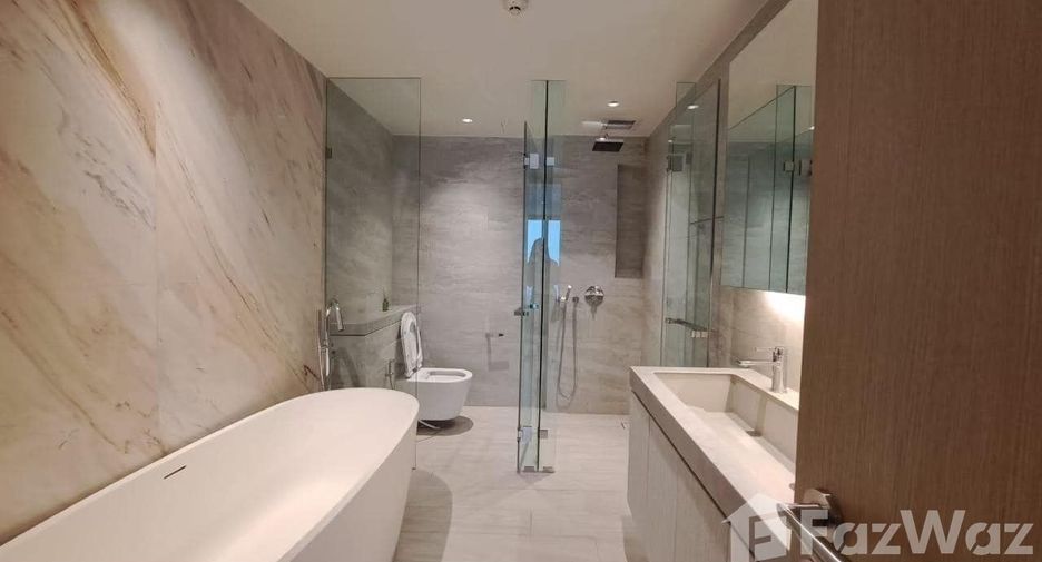 For rent 2 bedrooms condo in Sathon, Bangkok