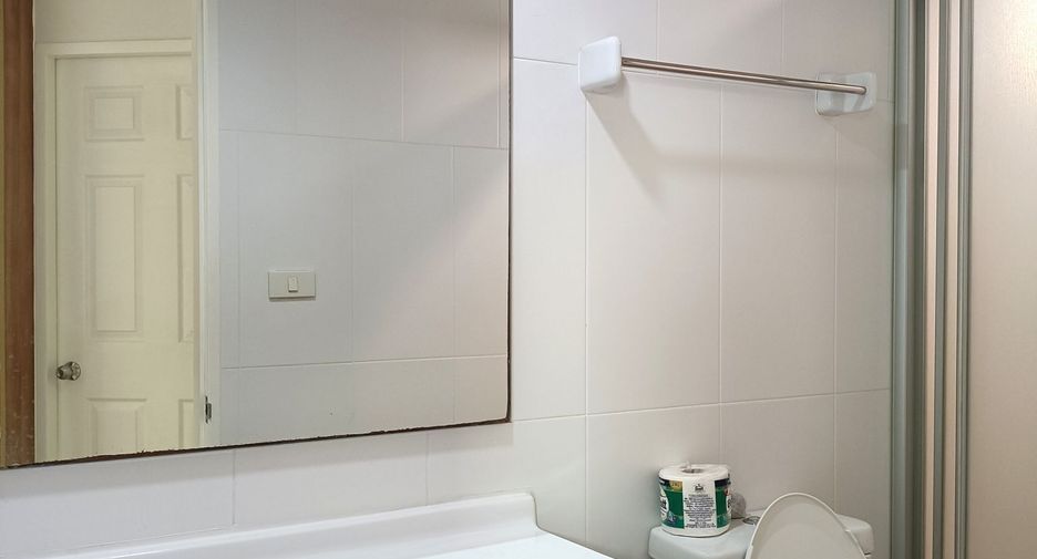 Wohnung zur Miete mit 1 Zimmer in Huai Khwang, Bangkok