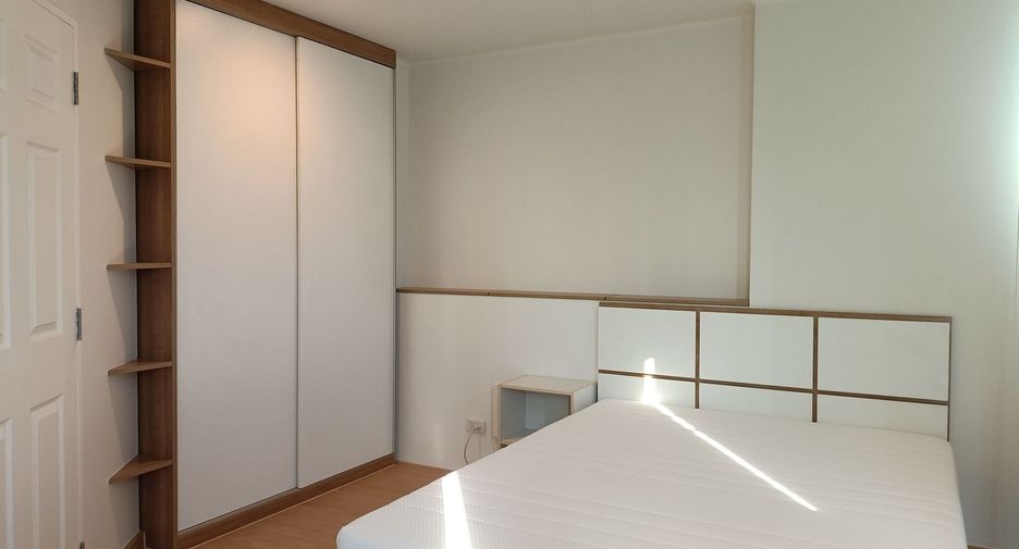 Wohnung zur Miete mit 1 Zimmer in Huai Khwang, Bangkok