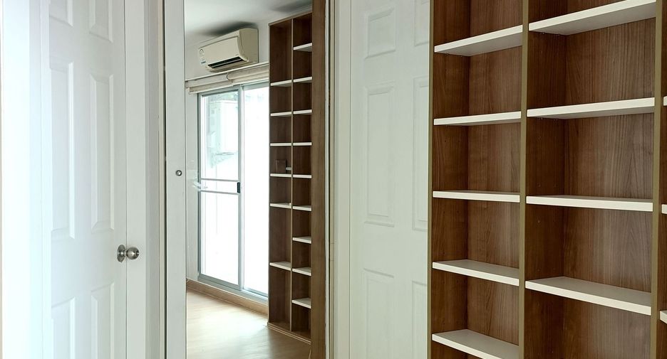Wohnung zur Miete mit 1 Zimmer in Huai Khwang, Bangkok