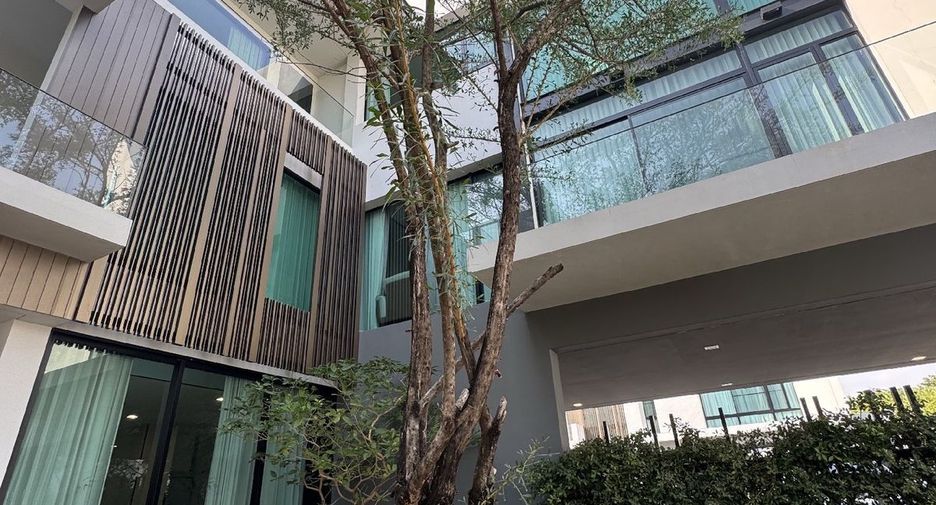 For rent 4 bedrooms house in Saphan Sung, Bangkok