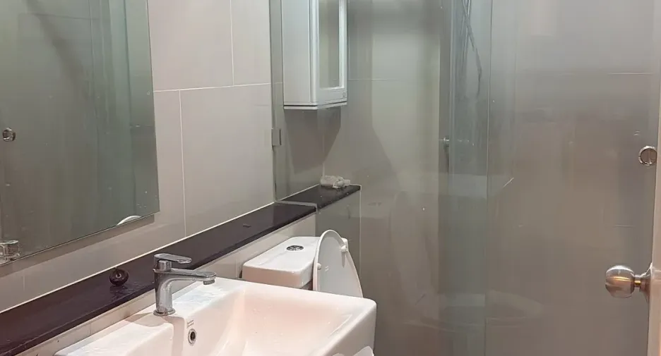 For rent 2 bedrooms condo in Phasi Charoen, Bangkok