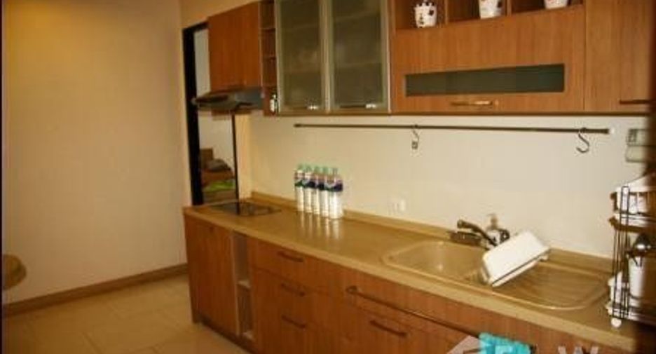 For rent 3 bedrooms condo in Bang Kho Laem, Bangkok