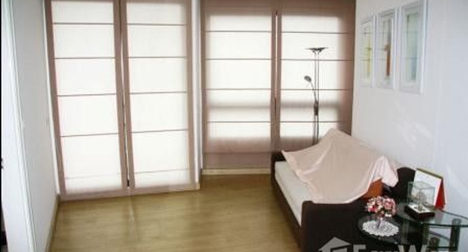 For rent 3 bedrooms condo in Bang Kho Laem, Bangkok