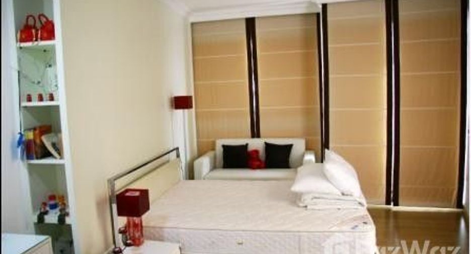 For rent 3 bedrooms condo in Bang Kho Laem, Bangkok