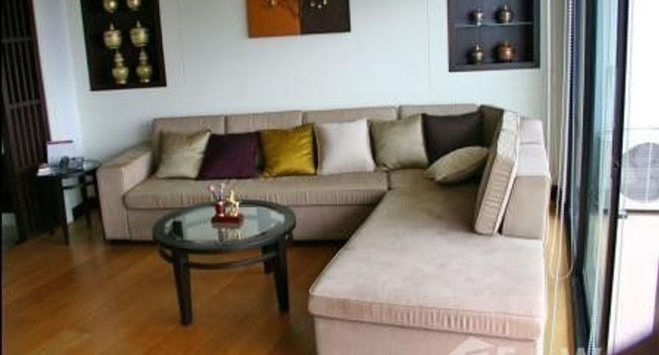 For rent 3 bedrooms condo in Bang Kho Laem, Bangkok