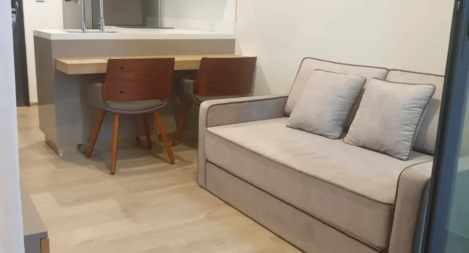 For rent 1 bed condo in Phra Khanong, Bangkok