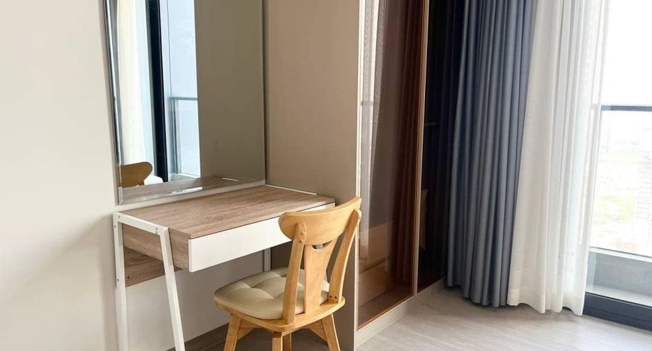 For rent 1 bed condo in Huai Khwang, Bangkok