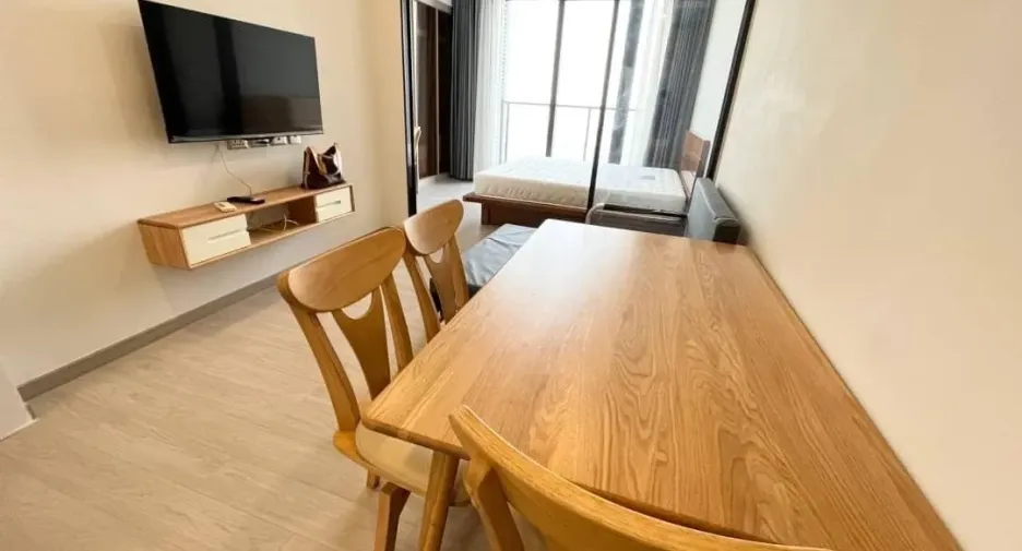 For rent 1 bed condo in Huai Khwang, Bangkok