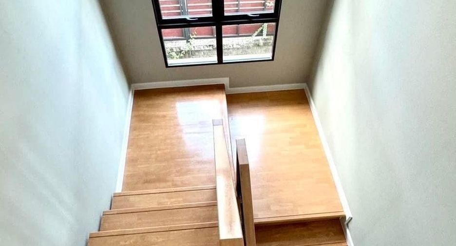 For rent 4 bedrooms house in Bang Phli, Samut Prakan