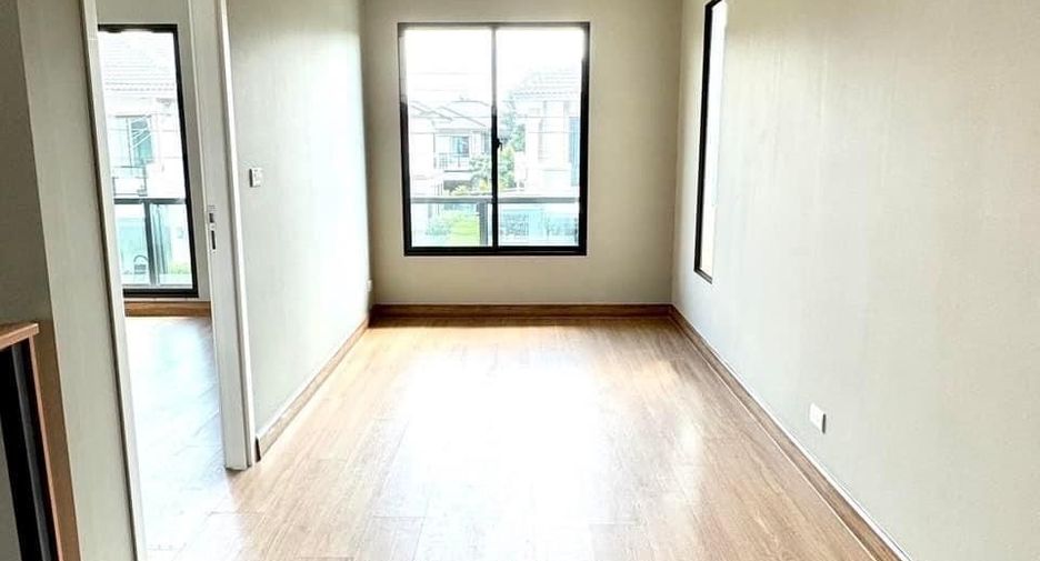 For rent 4 bedrooms house in Bang Phli, Samut Prakan
