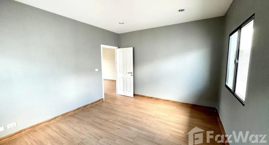 For rent 4 bedrooms house in Bang Phli, Samut Prakan