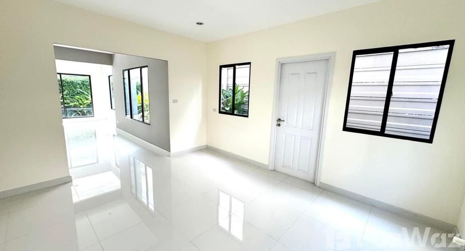 For rent 4 bedrooms house in Bang Phli, Samut Prakan