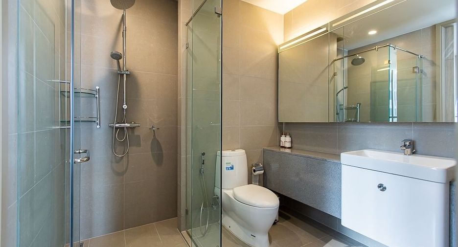 Wohnung zur Miete mit 2 Zimmer in Pathum Wan, Bangkok