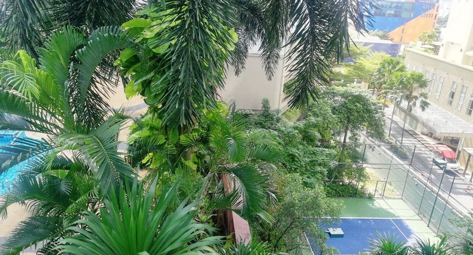 À louer 2 chambres condo à Khlong Toei, Bangkok